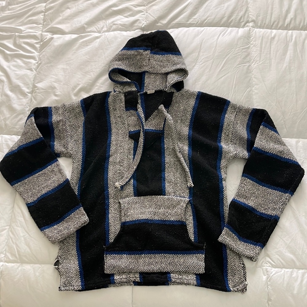 Hot Topic Black and Blue Hoodie Sweatshirt